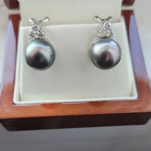 Elegant Silver Pearl Earrings
